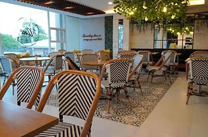 One Hotel 2*