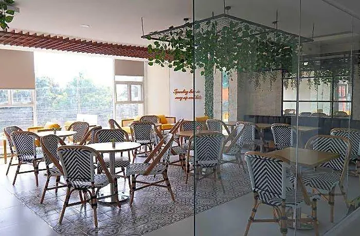 One Hotel 2*