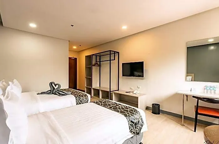 One Hotel 2*